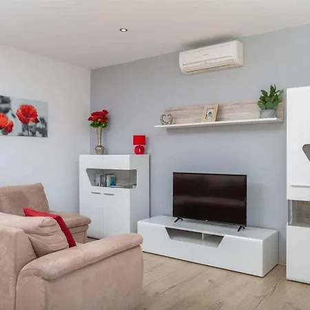 Cosy In Villa